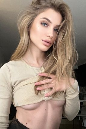 Aurina Russian Escort in Earl's Court