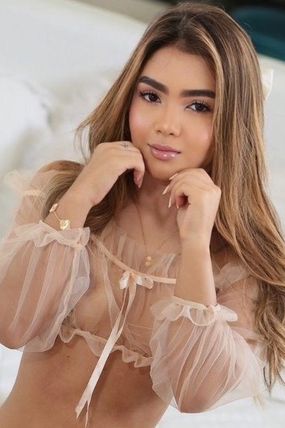 Ambiona Brazilian Escort in Nine Elms