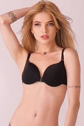 Bazia Brazilian Escort in Earl's Court