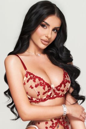 Venus Eastern European Escort in Knightsbridge