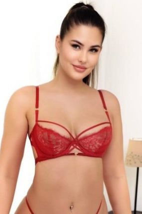 Arbata Ukrainian Escort in Victoria