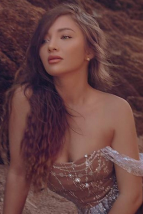 Berbera Russian Escort in St. James's Park