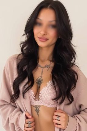 Babi Polish Escort in Earl's Court