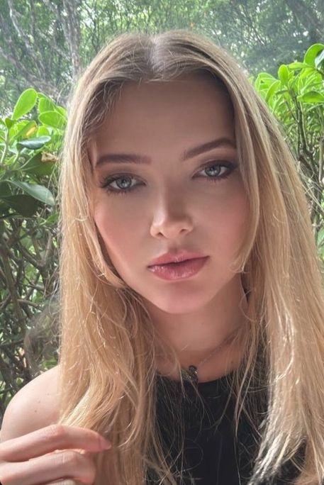 Bazia - Escort Girl in Earl's Court London