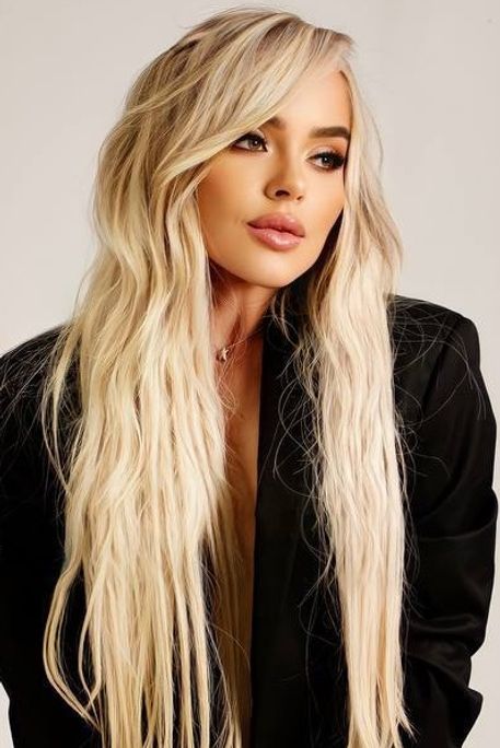 Colenia - Escort Girl in Earl's Court London