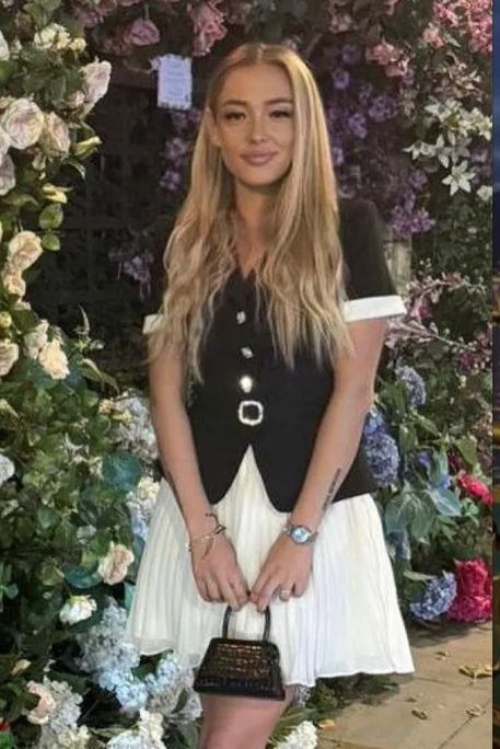 Ara - Escort Girl in South Kensington London