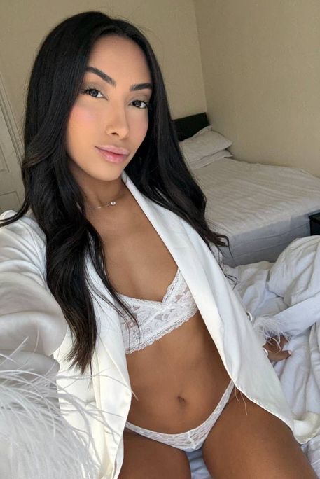 Likoris - Escort Girl in Baker Street London