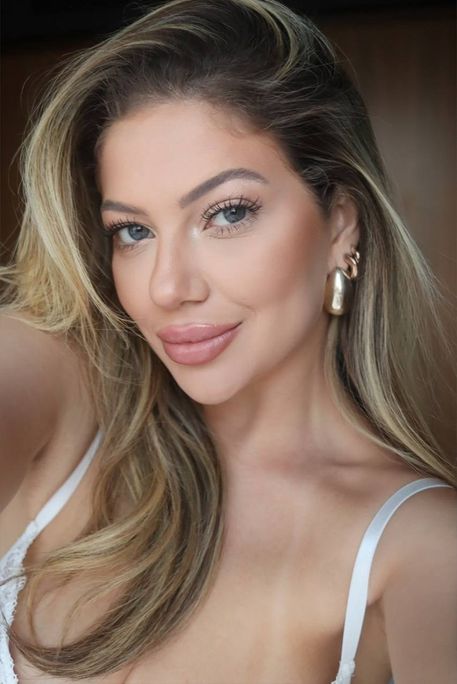 Catlyn - Escort Girl in West Kensington London