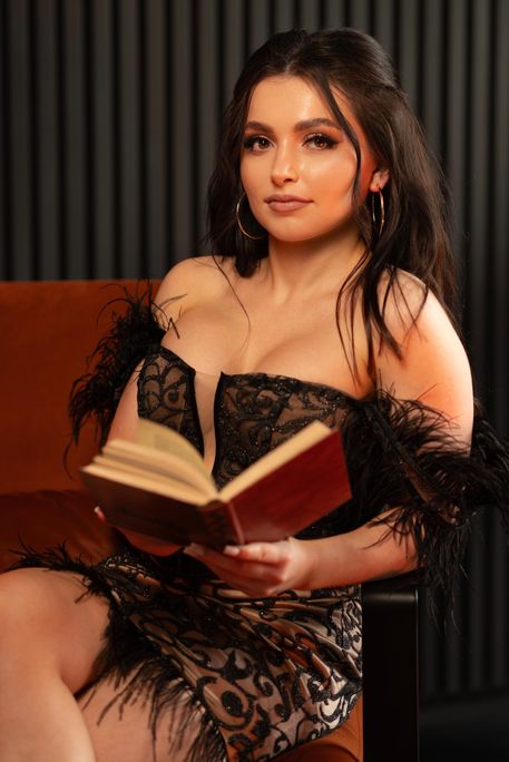 Agora - Escort Girl in Earl's Court London