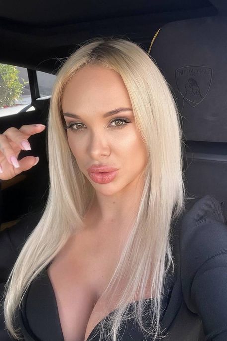 Holika - Escort Girl in Sloane Square London