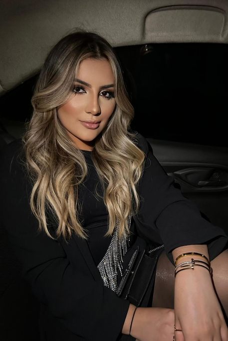 Novelli - Escort Girl in Earl's Court London