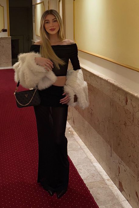 Lisamola - Escort Girl in Edgware Road London