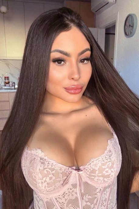 Lavresco - Escort Girl in Marylebone London