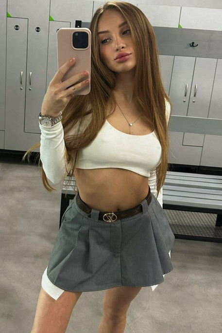 Data - Escort Girl in Earl's Court London