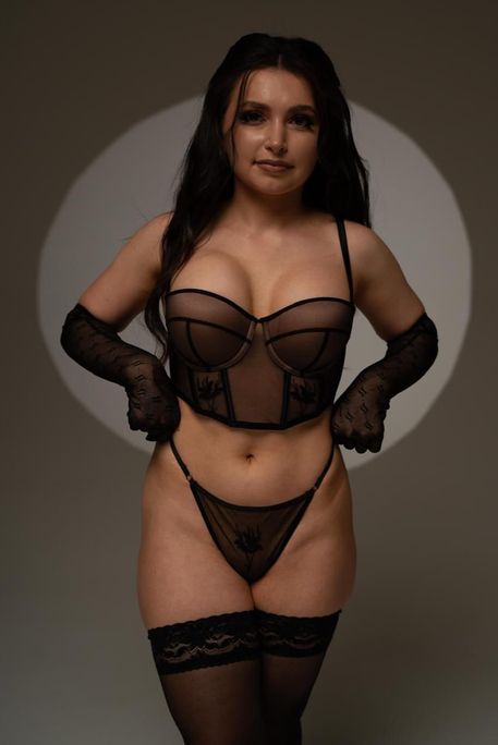 Agora - Escort Girl in Earl's Court London