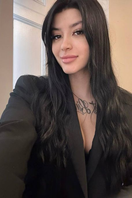 Amicia - Escort Girl in Earl's Court London
