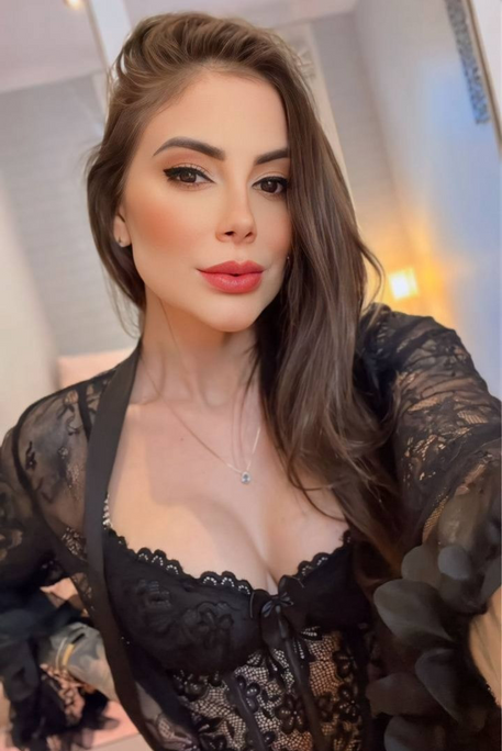 Freesia - Escort Girl in Earl's Court London