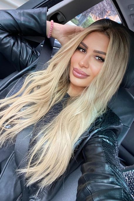 Mia - Escort Girl in Sloane Square London