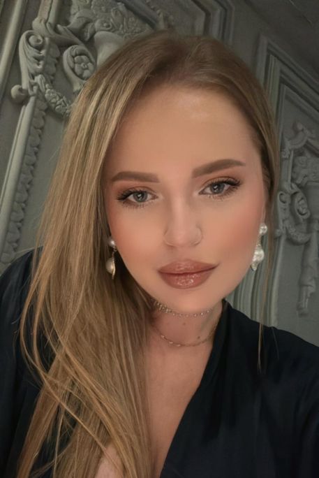 Baronessa - Escort Girl in Earl's Court London