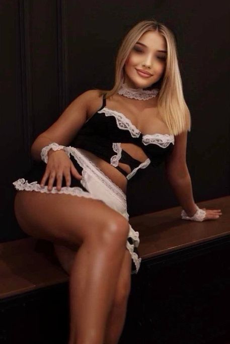 Tosha - Escort Girl in Earl's Court London