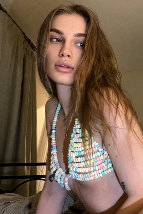 Aurina - Escort Girl in Earl's Court London