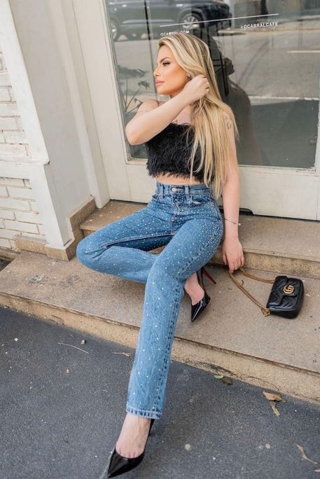 Adagio - Escort Girl in Sloane Square London