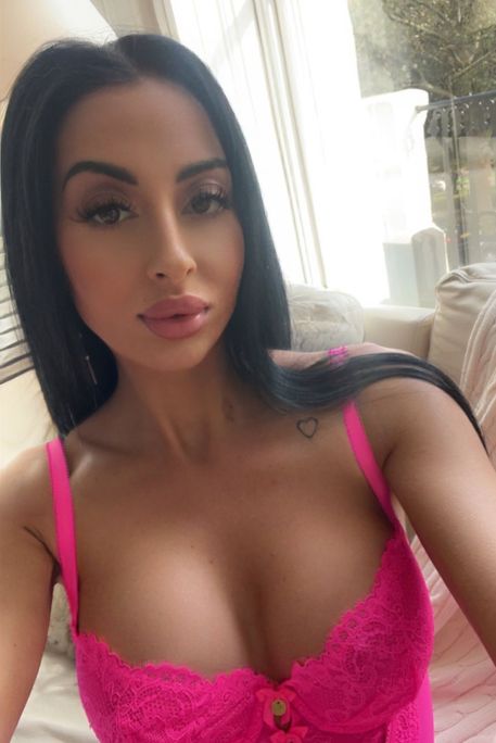 Gia - Escort Girl in Bayswater London