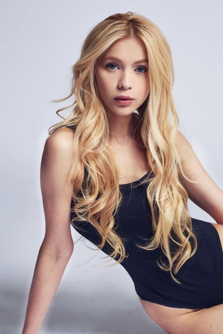 Arneb - Escort Girl in Earl's Court London