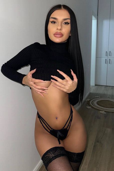 Venus - Escort Girl in Gloucester Road London