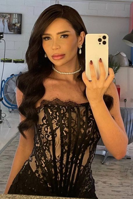 Beatrina - Escort Girl in Nine Elms London