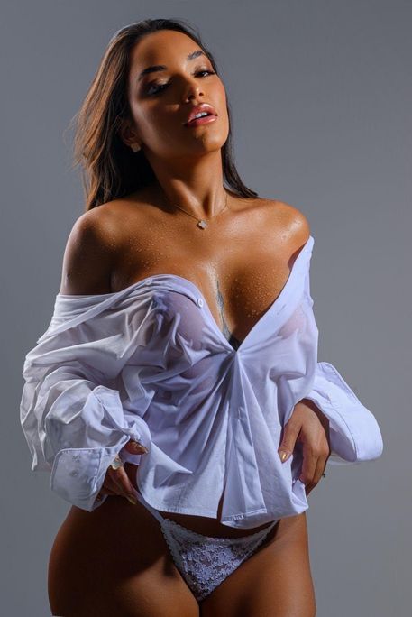 Kolachella - Escort Girl in Gloucester Road London