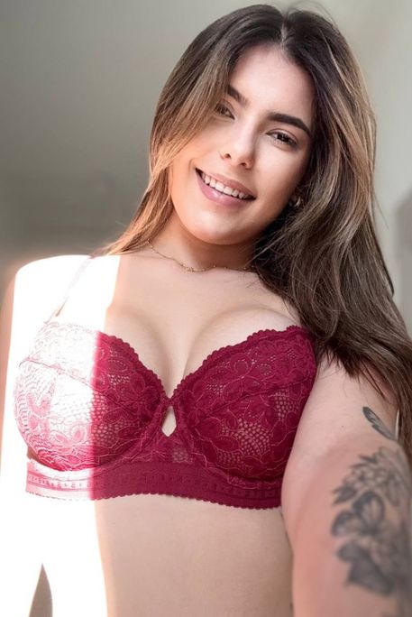 Oneida - Escort Girl in West Kensington London