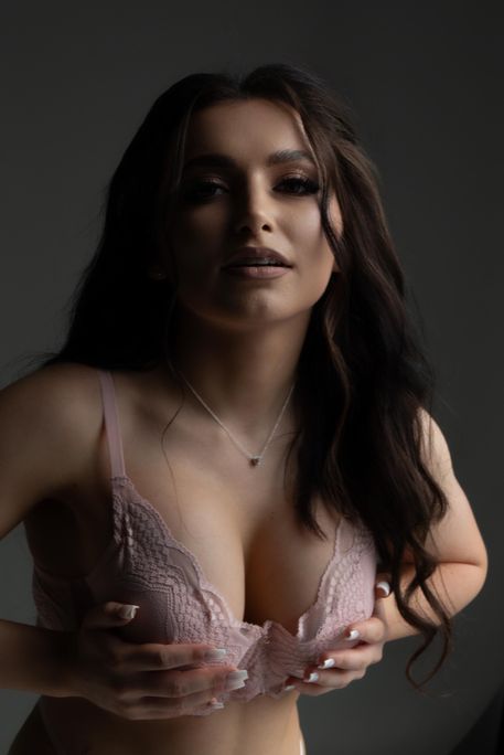 Agora - Escort Girl in Earl's Court London