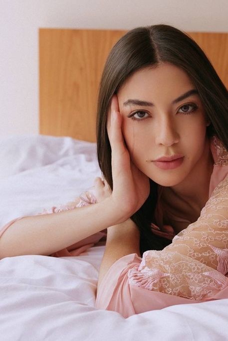 Grace - Escort Girl in Sloane Square London