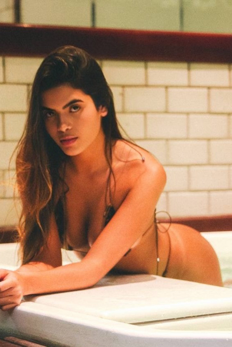 Jumanji - Escort Girl in West Brompton London