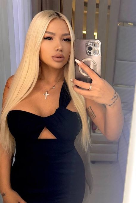 Foxy - Escort Girl in Paddington London