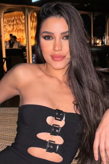 Arriva - Escort Girl in Kensington Olympia London