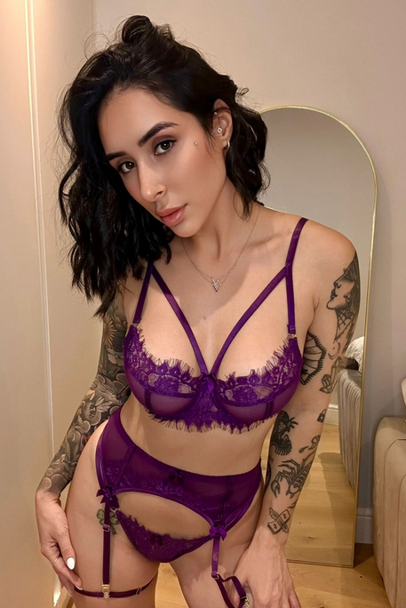 Tilly - Escort Girl in Earl's Court London