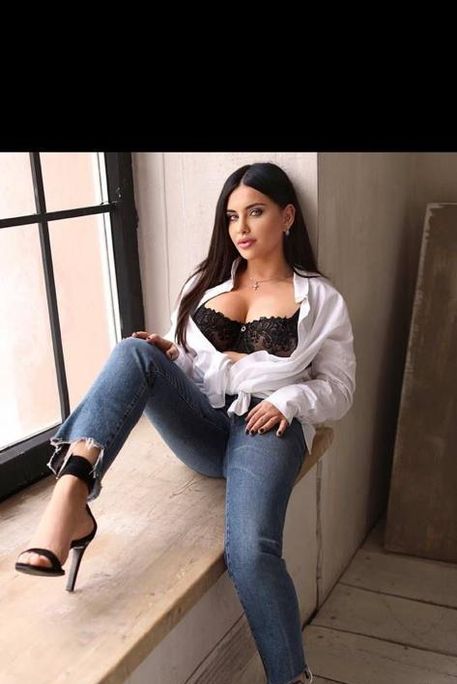 Mariana - Escort Girl in Gloucester Road London