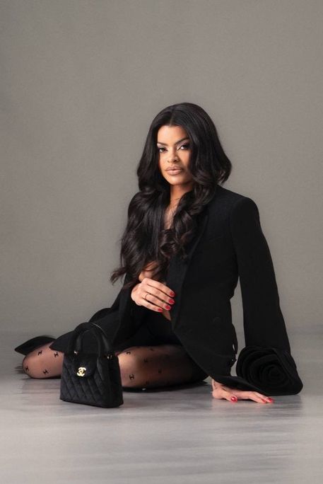 Irida - Escort Girl in Marylebone London