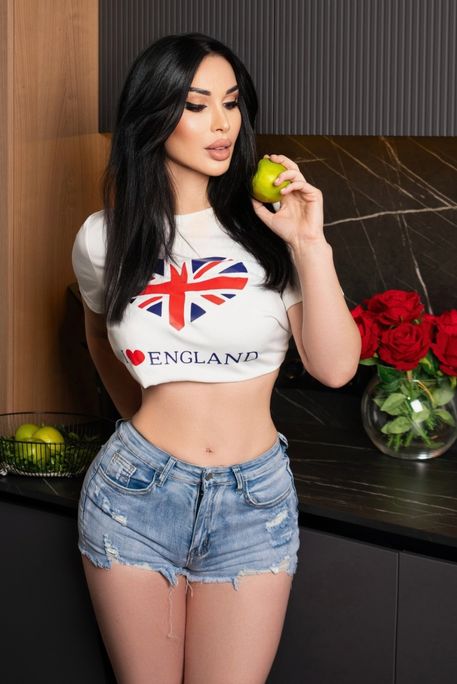 Narcissa - Escort Girl in Gloucester Road London