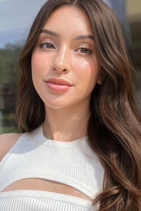 Hora - Escort Girl in Earl's Court London