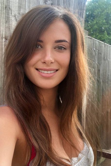 Buena - Escort Girl in Earl's Court London