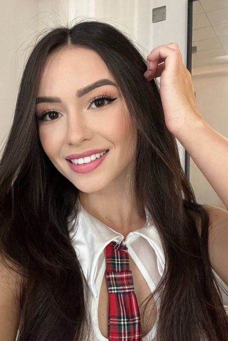 Audi - Escort Girl in Earl's Court London