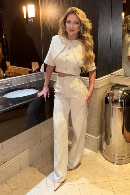 Catlyn - Escort Girl in South Kensington London