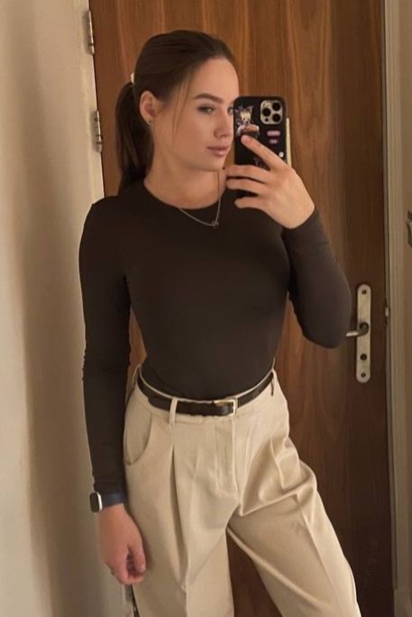 Libby - Escort Girl in Earl's Court London