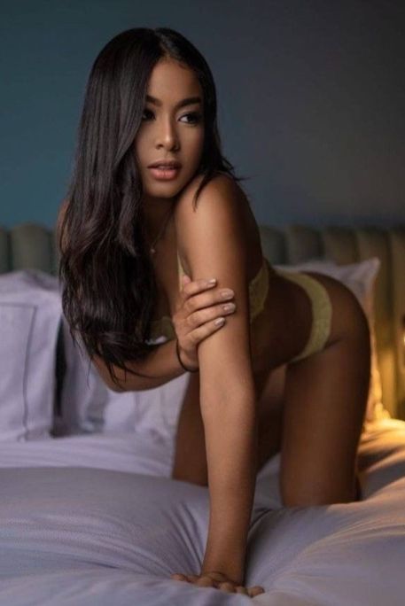 Organic - Escort Girl in Earl's Court London