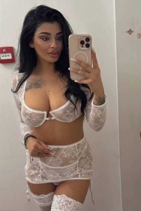 Sol - Escort Girl in Marble Arch London