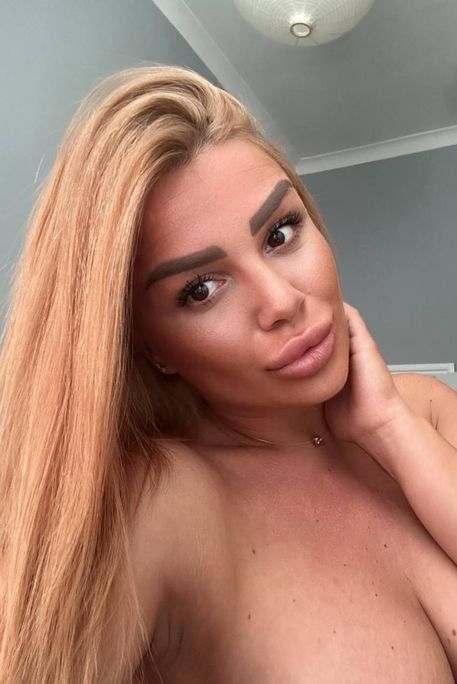 Jovita - Escort Girl in Earl's Court London