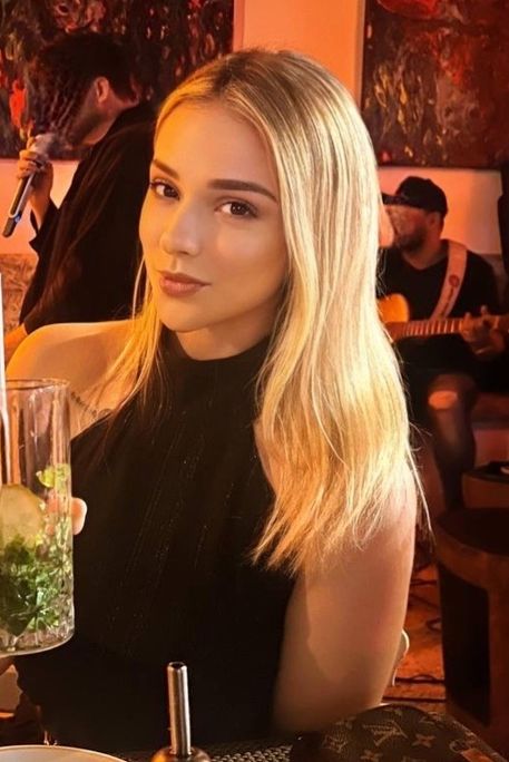 Carmel - Escort Girl in Victoria London